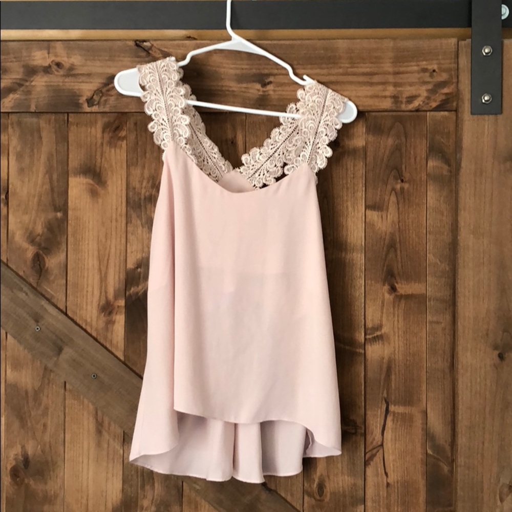 Sis sis blush tank with lace